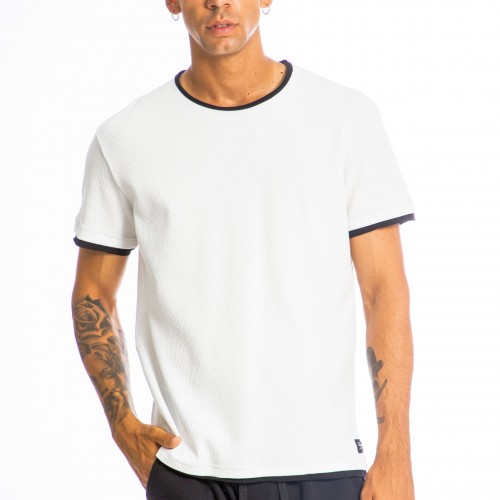 ΜΠΛΟΥΖΑ ΜΕ ΔΙΠΛΗ ΛΑΙΜΟΚΟΨΗ